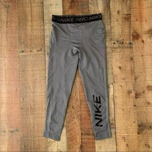 Nike pro boys size medium training dri fit tight fit gray and black NWT